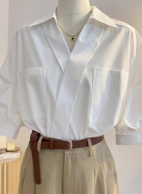 法式V领白色短袖衬衫女2025夏设计感宽松灯笼袖通勤衬衣口袋上衣