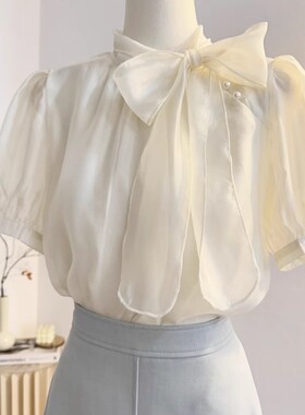 法式温柔风系带蝴蝶结短袖衬衫女2025夏季减龄气质泡泡袖雪纺上衣