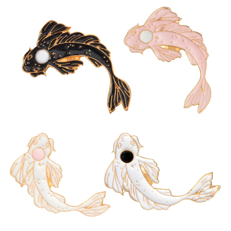 可爱小饰品创意个性四色好运锦鲤 合金滴油配饰胸针 牛仔包包微章
