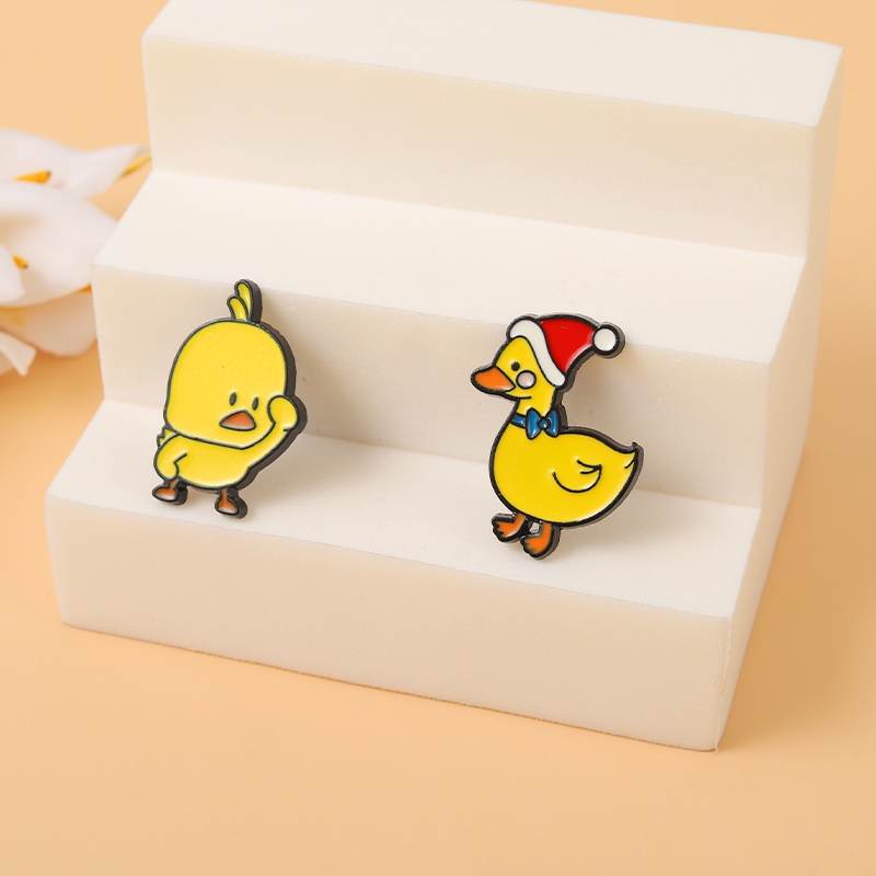 黄色动物胸针可爱日系金属