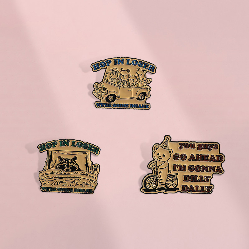 小熊卡通金属徽章创意衣服包包装饰品笔袋别针配饰勋章