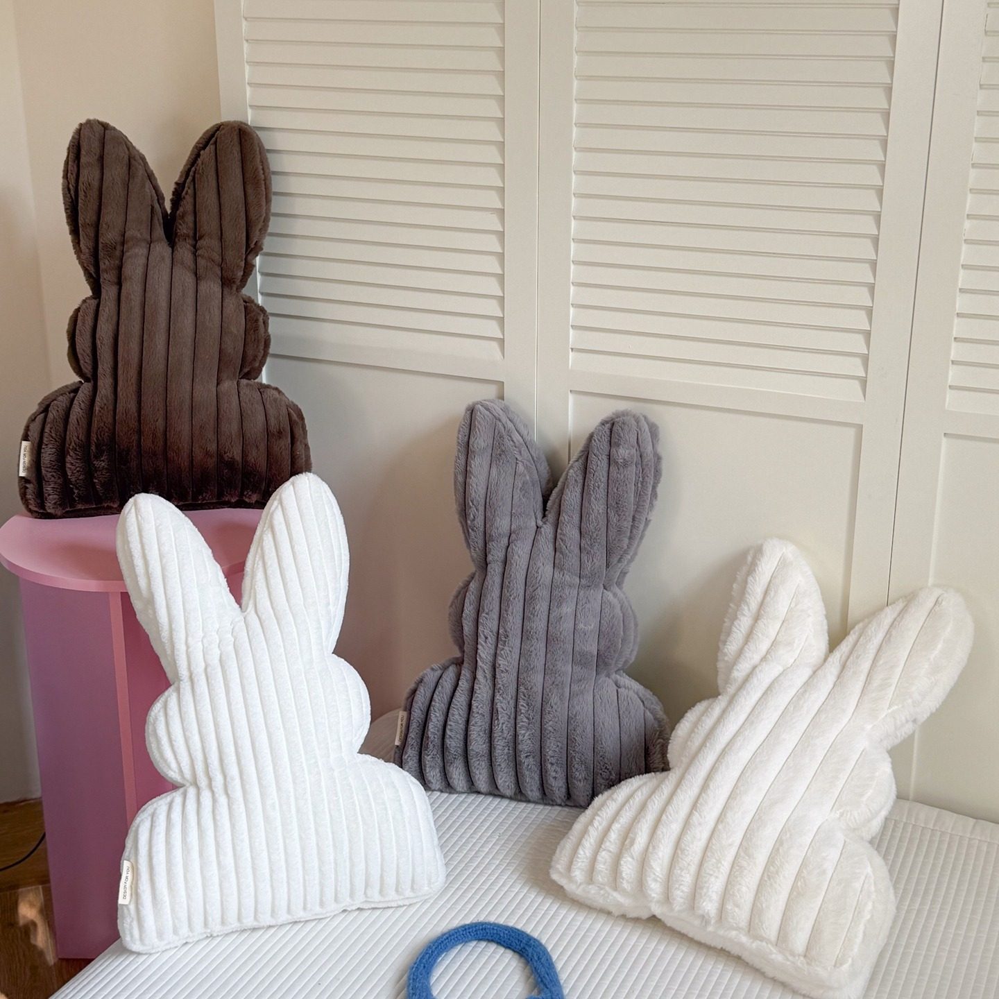 2026新款兔毛绒抽条兔子抱枕儿童房床头可爱靠背沙发装饰靠垫枕头,居家布艺,异形抱枕,淘宝优惠券,粉丝福利购,淘宝优惠卷