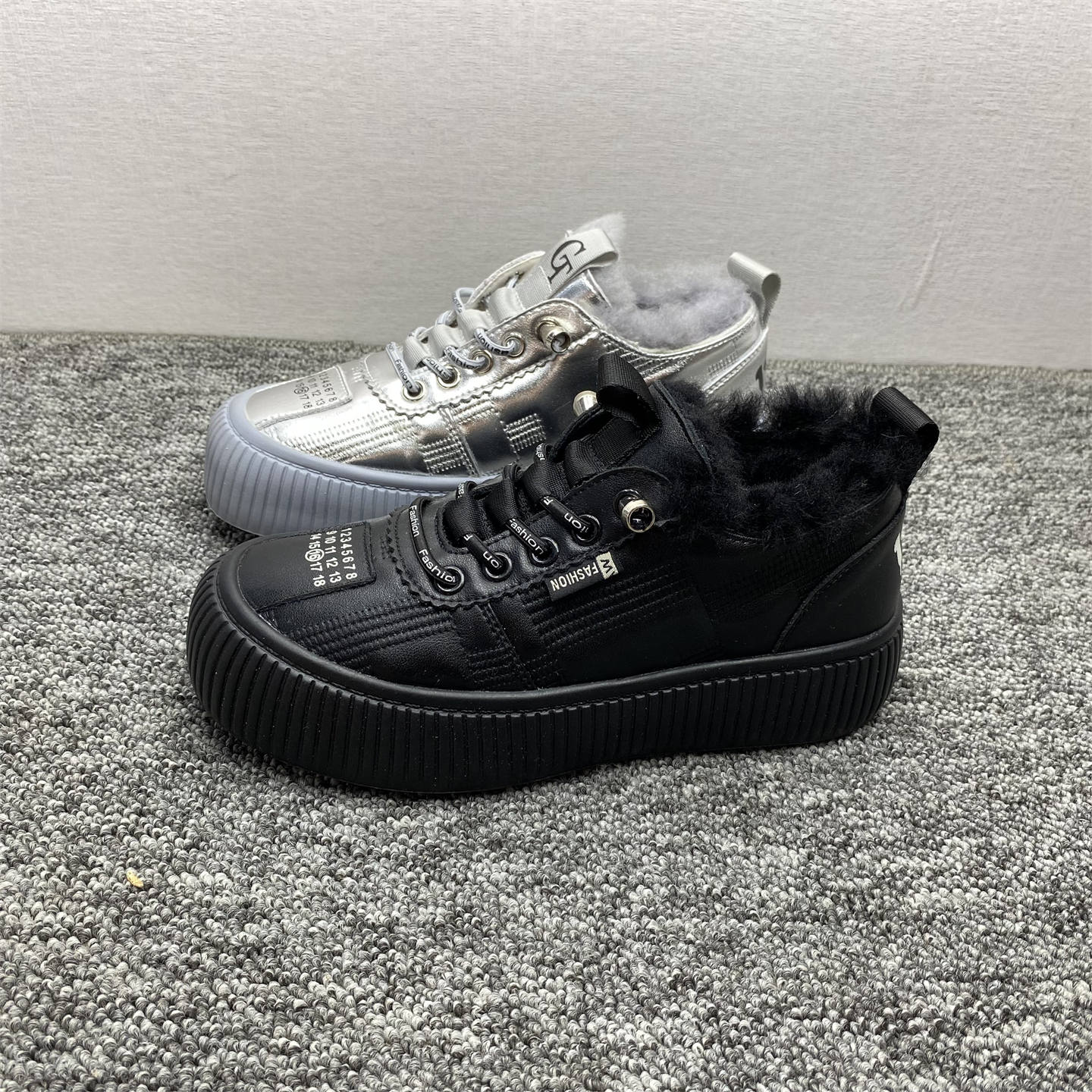 冬季加绒一脚蹬真皮板鞋女