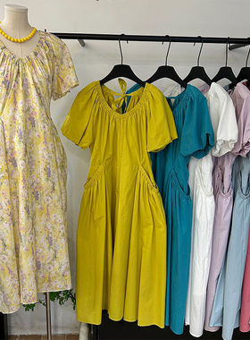 法式泡泡袖捏褶后背系带连衣裙夏季新款高级感纯色高腰A字大摆裙