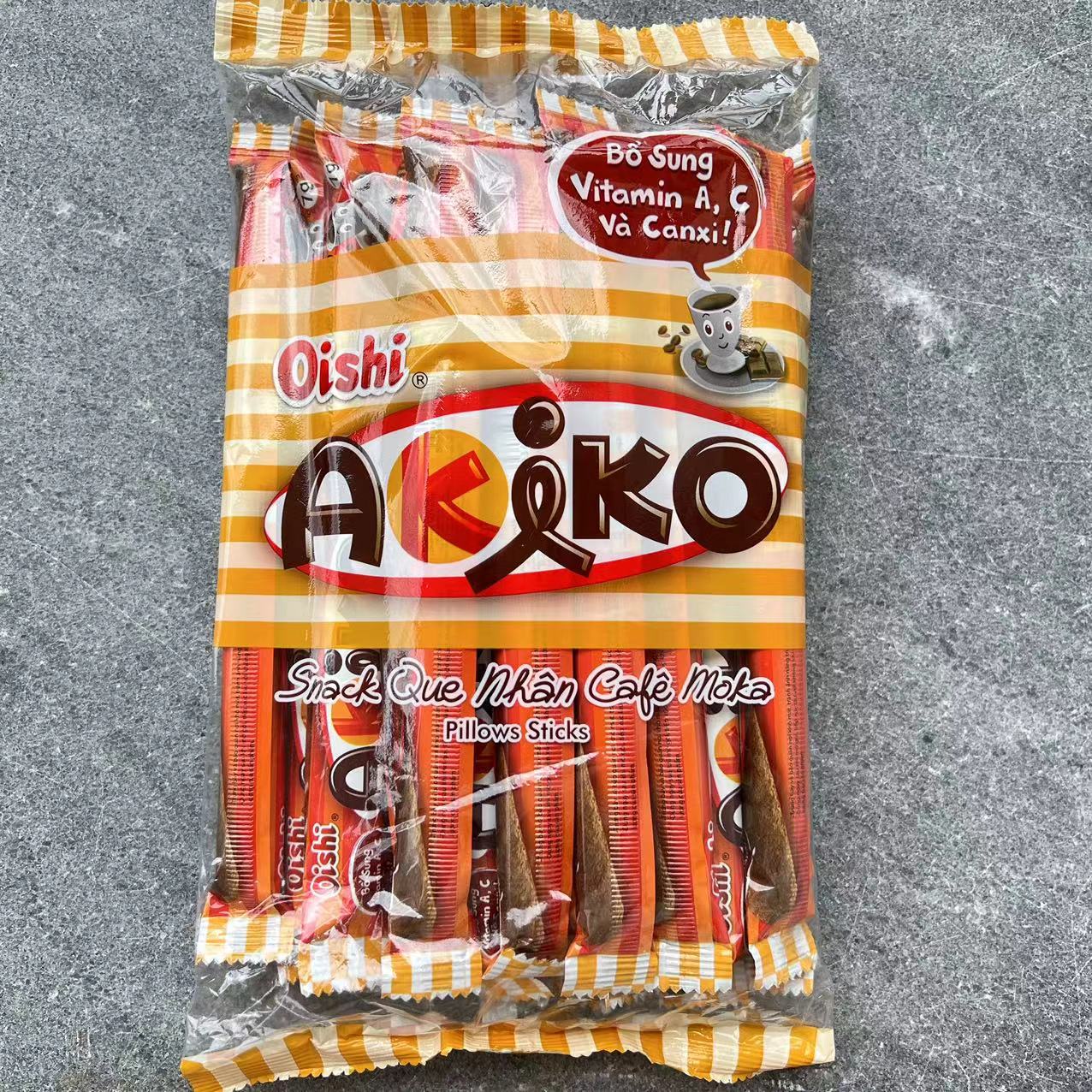 越南代购oishi上好佳巧克力夹心饼干140g休闲美味办公室解馋零食