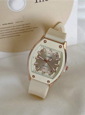 小香风酒桶方形硅胶手表ins高颜值学生初高中生女显白小众不撞款