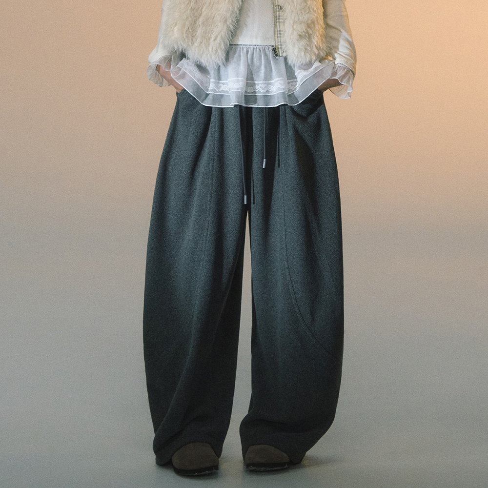 SOMESOWE摇粒绒抽绳弯刀裤