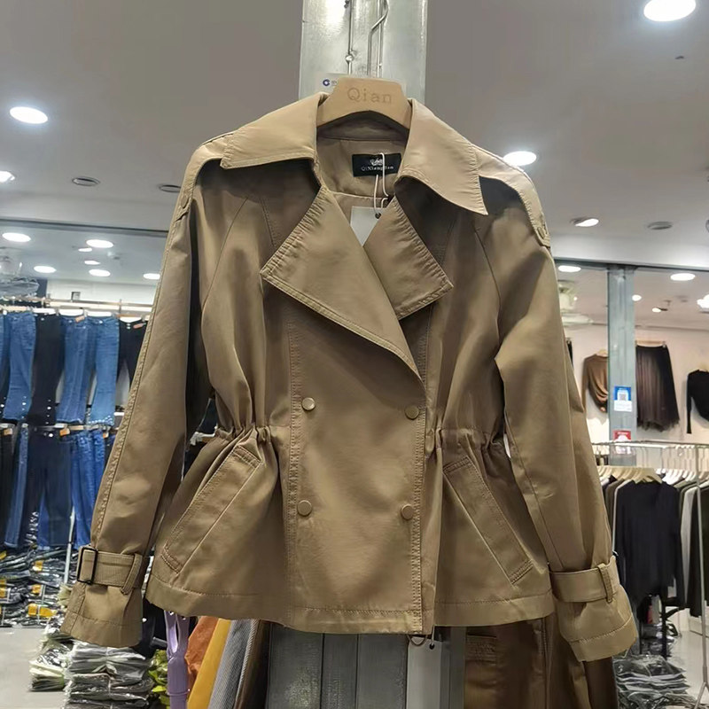 时尚短款风衣外套女装图片