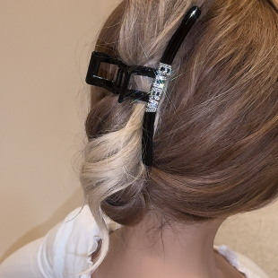 财阀千金 高级感轻奢水钻盘发抓夹ins发夹后脑勺鲨鱼夹 韩国新款