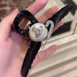光年秘语 鲨鱼夹高级感发饰 黑色珍珠抓夹女后脑勺大号发夹新款