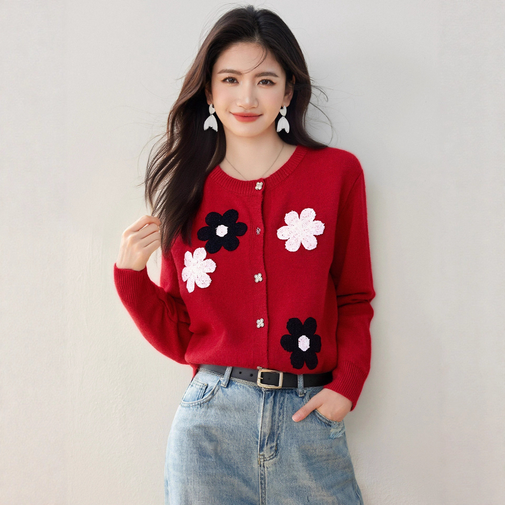 设计感花朵针织开衫女2025新款秋装宽松显瘦毛衣外套开春穿搭上衣