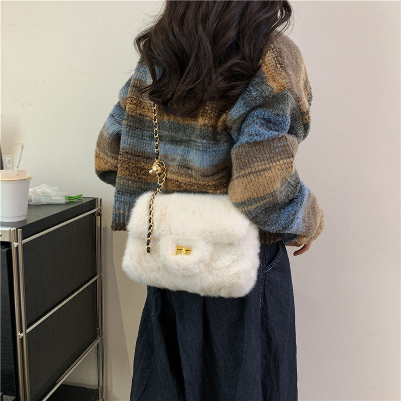 毛毛绒包包高级感轻奢小众2026新款春夏链条包单肩小众设计斜挎包