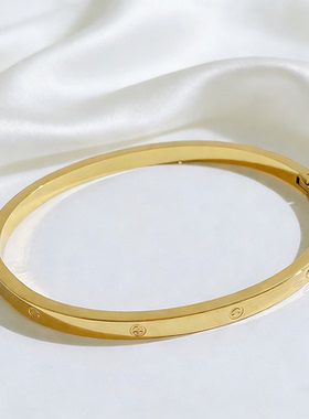 保色18K金钛钢手镯时尚简约字母