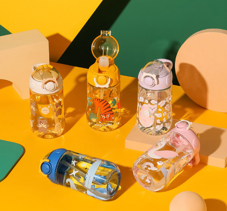 夏季幼儿园水壶吸管杯