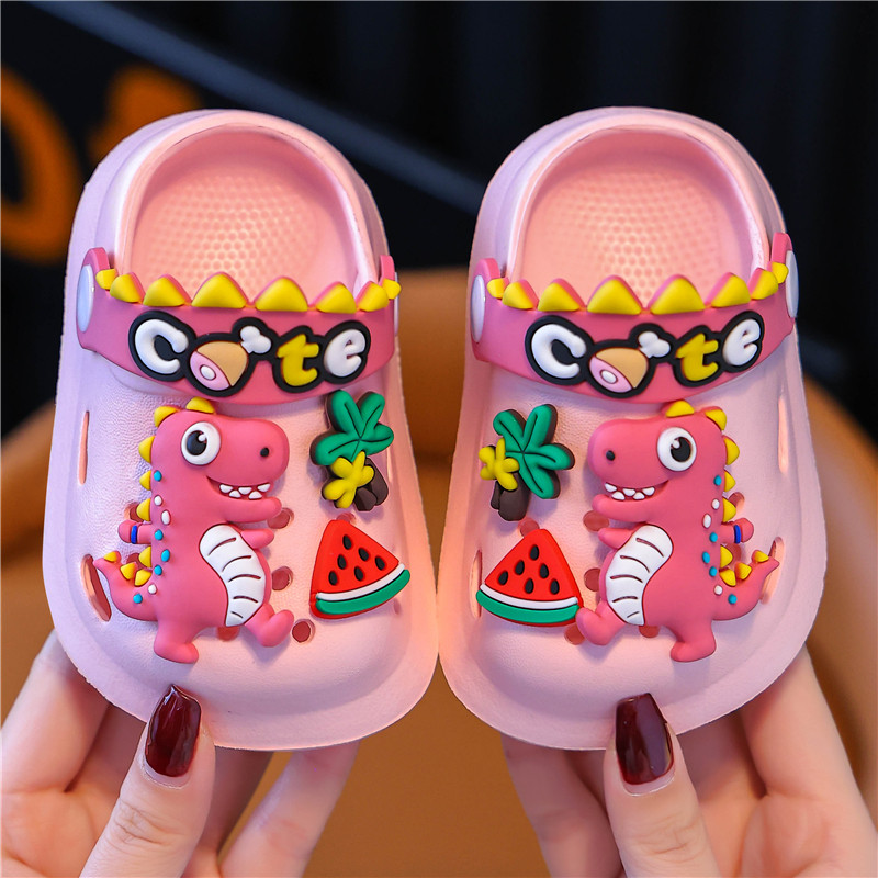 儿童凉拖鞋夏季宝宝洞洞鞋女卡通可爱软底防滑小孩家居外穿拖鞋男