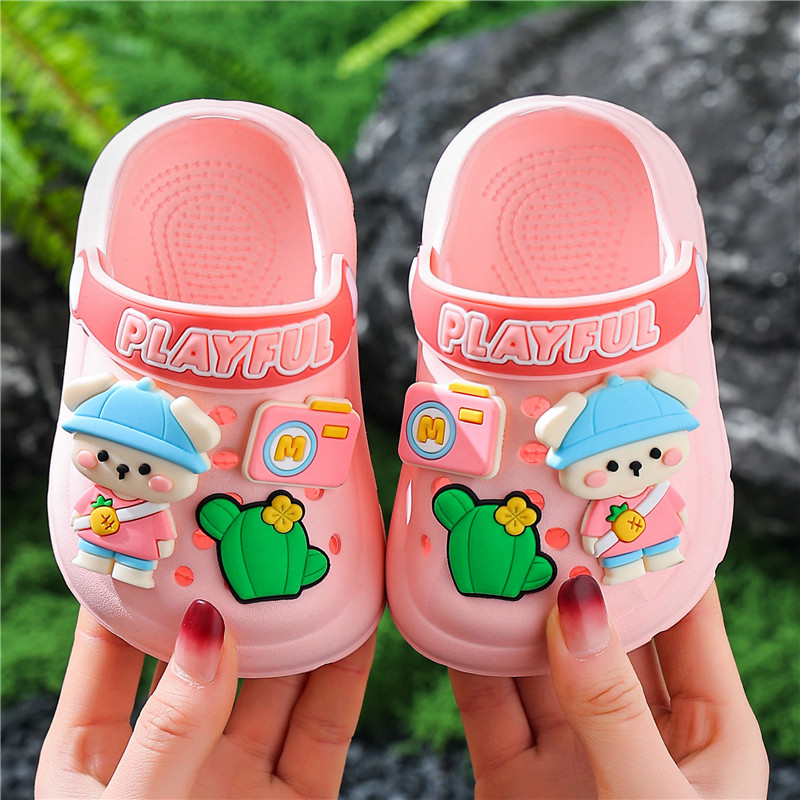 儿童卡通洞洞鞋夏季女童2026新款中小童防滑宝宝洗澡小孩子凉拖鞋