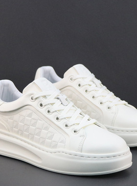 男士百搭小白鞋潮鞋欧洲站男鞋真皮透气厚底轻便男生运动休闲板鞋