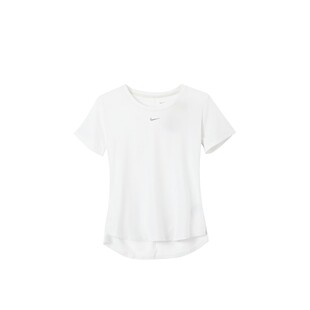 Nike T恤 直筒 适中 聚酯纤维83% 氨纶10% 莱赛尔纤维7% 常规