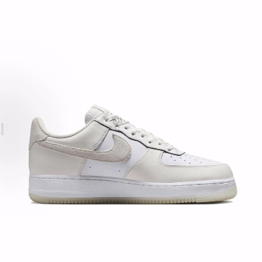 Nike Air Force 1 绒面革 low 低帮 板鞋 男款 白米
