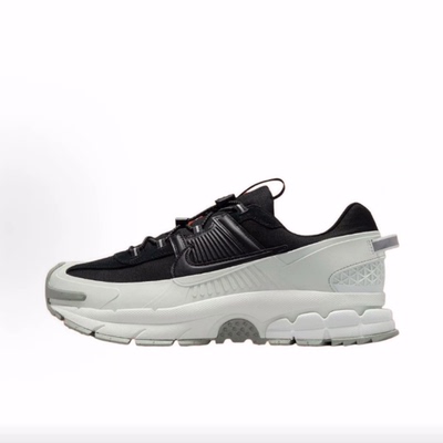 Nike ZOOM VOMERO ROAM 低帮跑步鞋 男款
