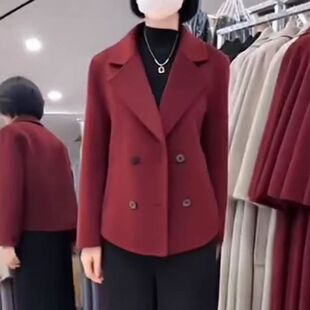 显瘦外套秋冬季 大衣小个子宽松西装 香风中老年秋冬妈妈新款 短款