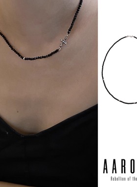 925银十字花瓣黑锆石项链