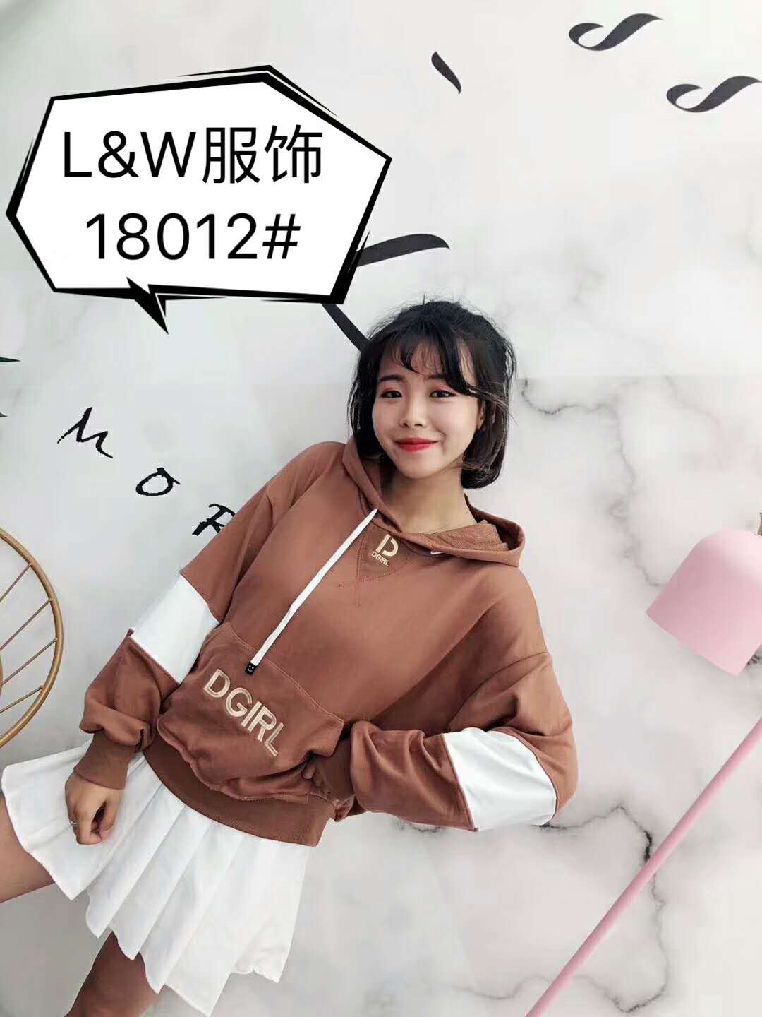 L£¦WÅ®×°TÐôÉÀÁ¬Ã±ÎÀÒÂÀýÍâLI WAI FASHION 2018Ç^пîѧԺÎÀÒÂ
