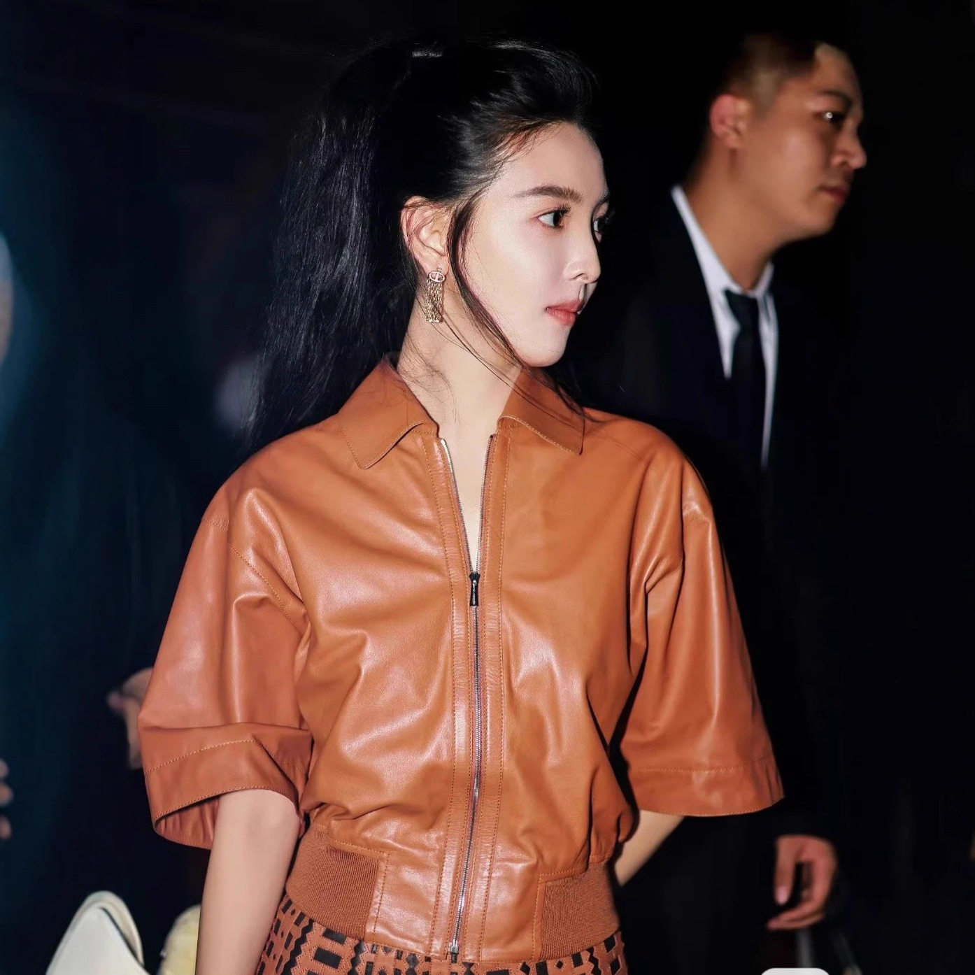 欧货时尚百搭翻领中袖外套短款女