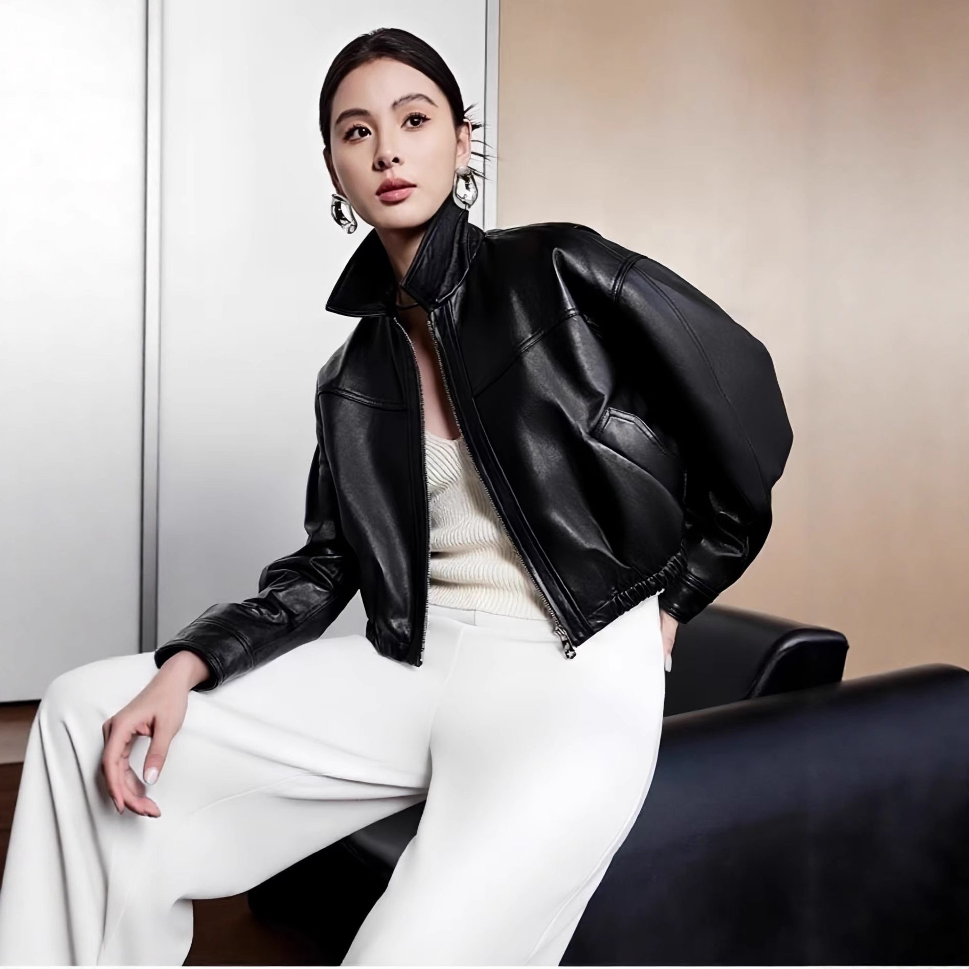 植鞣绵羊皮女短款夹克2025秋冬新款黑色翻领真皮皮衣休闲宽松外套