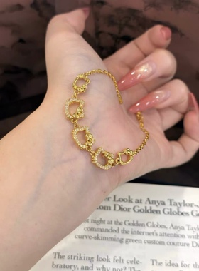 简约金色镂空HelloKitty手链带钻女轻奢高级感凯蒂猫手环甜美可爱