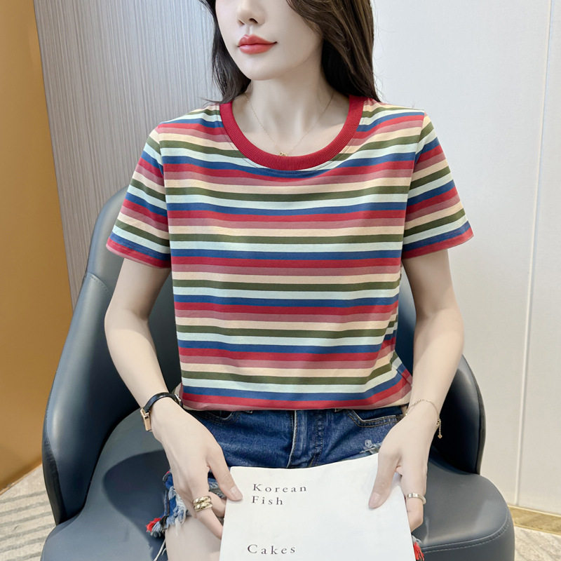 夏季纯棉宽松短袖彩虹条纹T恤女