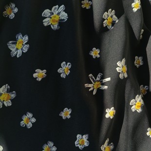 雪纺双绉夏季款 黑底黄心白花碎花服装衬衫连衣裙面料做发圈布料