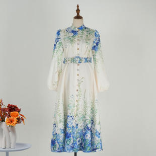 现货春夏欧美立领泡泡长袖 系带收腰单排扣定位印蓝花长连衣裙