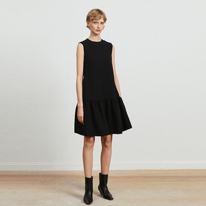 Carolingian高阶简约！日本醋酸时髦减龄捏褶花苞A摆无袖连衣裙