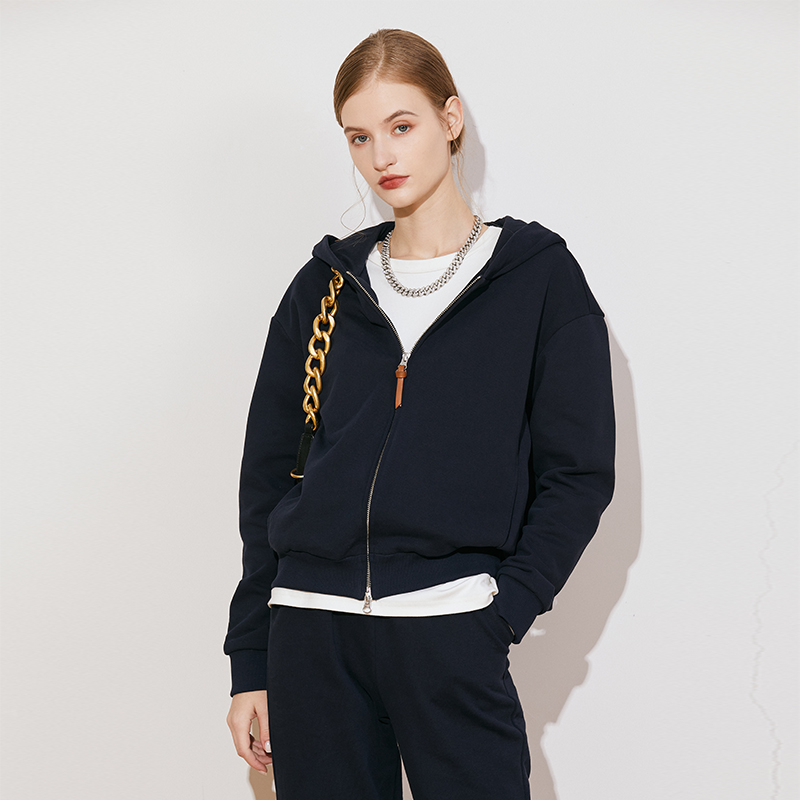 出意简约长绒棉卫衣套装