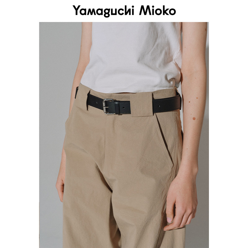 山口美袋 每个人衣橱都可以有一条！经典黑色宽腰带简约金属扣