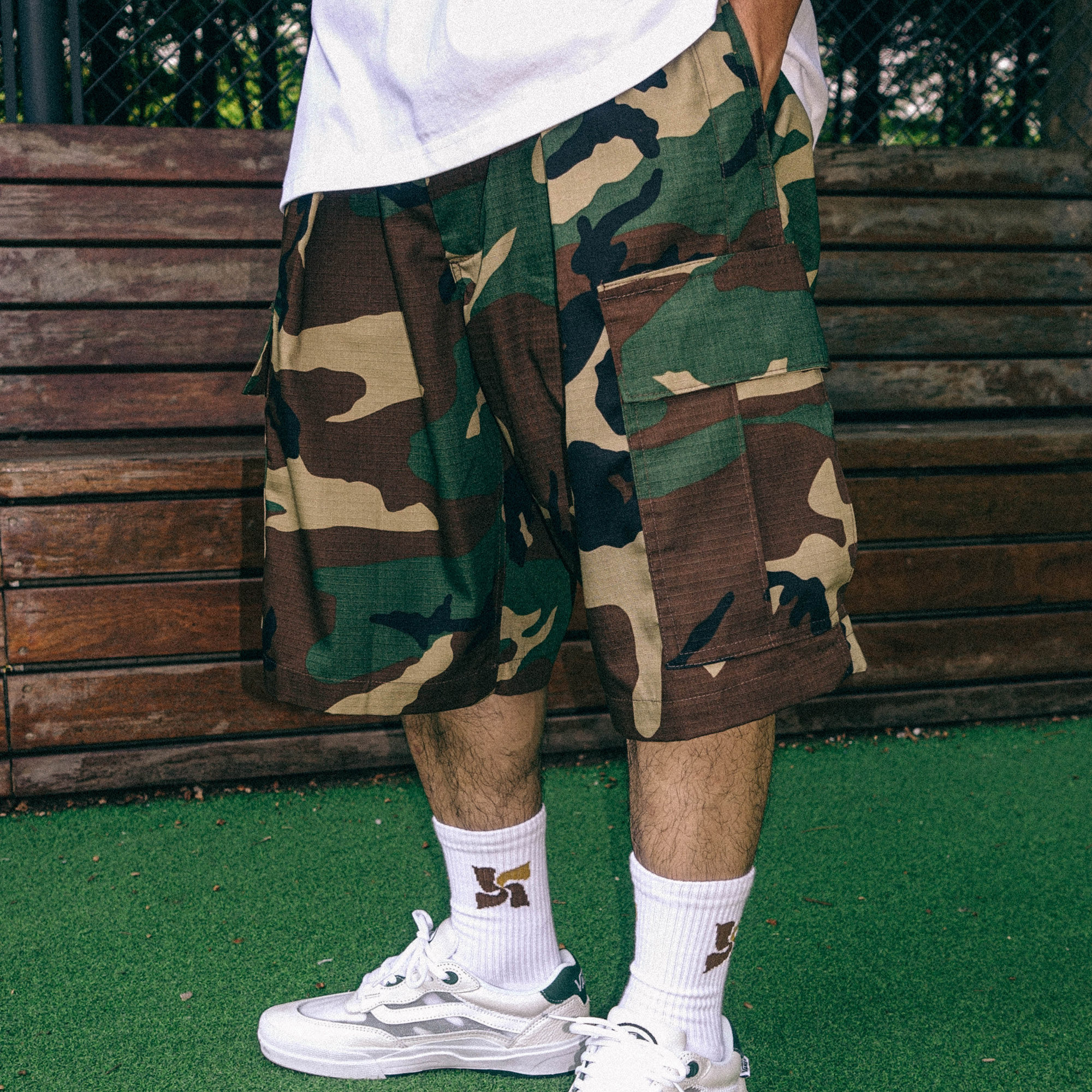 Kizzles Cargo Shorts 夏季多口袋工装短裤男女宽松休闲五分裤子