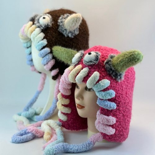 香港潮牌新款小怪兽卡通可爱户外防寒护耳帽大头围手工钩织个性搞