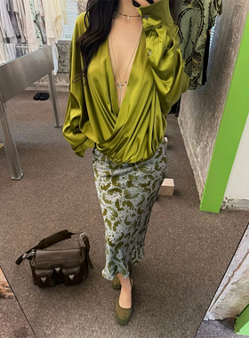 VanessaLab秋冬小众绿色DVN女士v领宽松缎面垂感交叉褶皱长袖衬衫