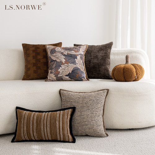 百搭中古风棕色抱枕组合高级轻奢