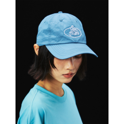 高山热皱感刺绣LOGO可调节棒球帽