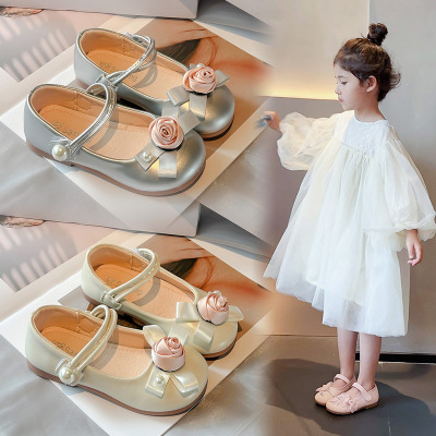 儿童公主2024新款女童皮鞋软底单鞋女宝鞋子小香风可爱芭蕾走秀鞋