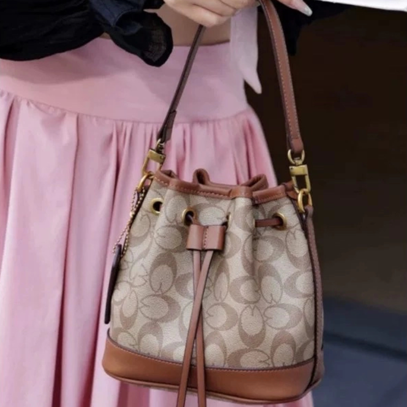 【正品】Coor Koor女包2026新款高级感水桶包休闲百搭单肩斜跨麻,箱包皮具/热销女包/男包,水桶包,淘宝优惠券,粉丝福利购,淘宝优惠卷