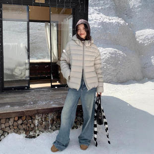 新款2026秋冬白鸭绒排骨款羽绒服女短款连帽泡芙蓬松面包轻薄外套