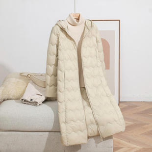 秋冬时尚90白鸭绒羽绒服女长款连帽轻薄便携波浪内胆外套50%