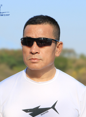 御牌D2308C08速龙变色镜偏光太阳镜开车钓鱼眼镜运动户外墨镜骑行