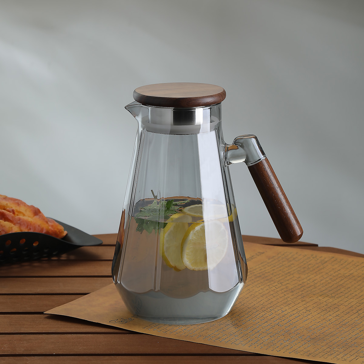 胡桃木冷水壶玻璃耐高温凉白开水杯家用凉水壶泡茶果汁壶喝水扎壶