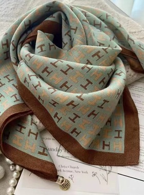 秋冬季棉麻围巾新款保暖方巾磁吸扣三角丝巾棉围巾女春秋天洋气