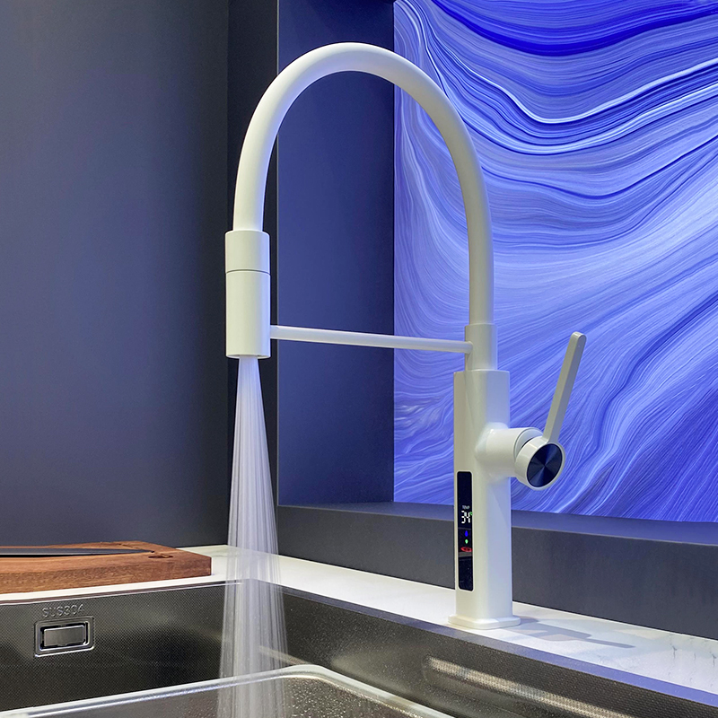 可旋转数显防溅水厨房洗菜水龙头