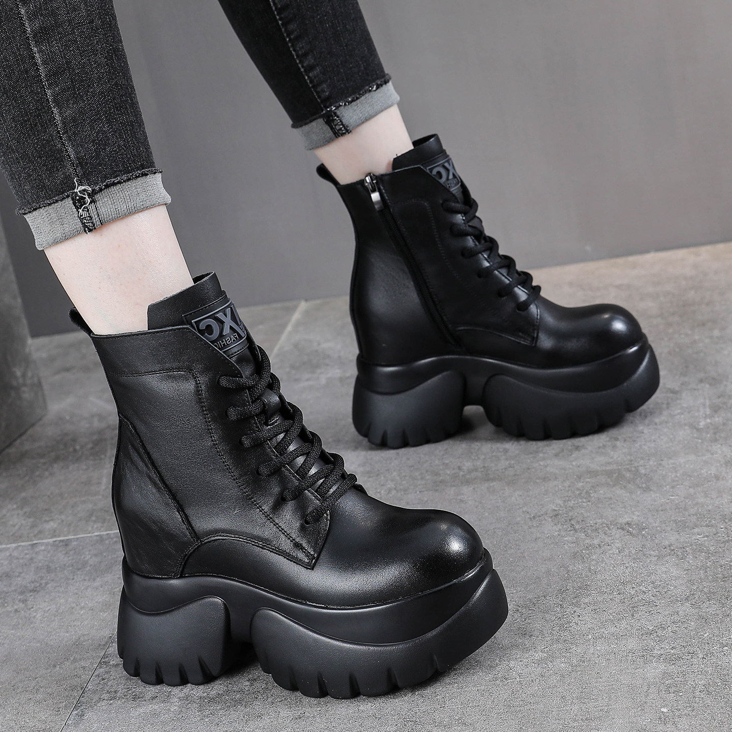 牛皮新款高帮黑色马丁靴女款小个子真皮2026春季女式休闲增高松糕